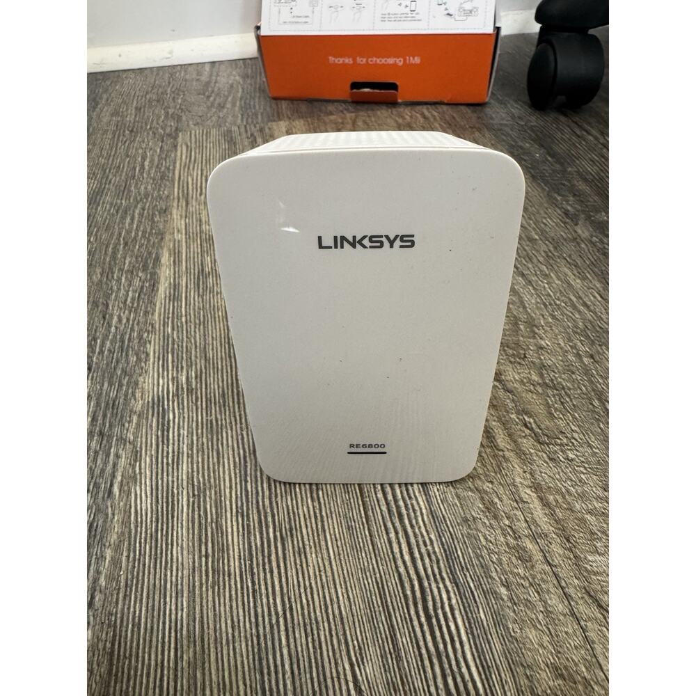 LINKSYS RE6800 WIFI RANGE EXTENDER / WIFI SIGNAL EXTENDER